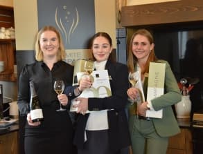 The three winners of the Comité Champagne CRCS Champagne tasting competition